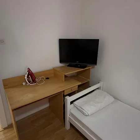 Apartment Omar *