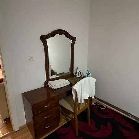 Omar Apartment