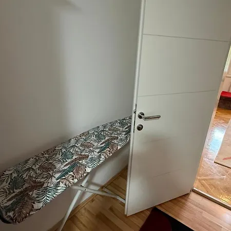 Apartment Omar *